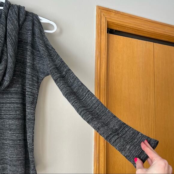 Calvin Klein Performance Hooded Gray Sweatshirt Size XS - Picture 9 of 9